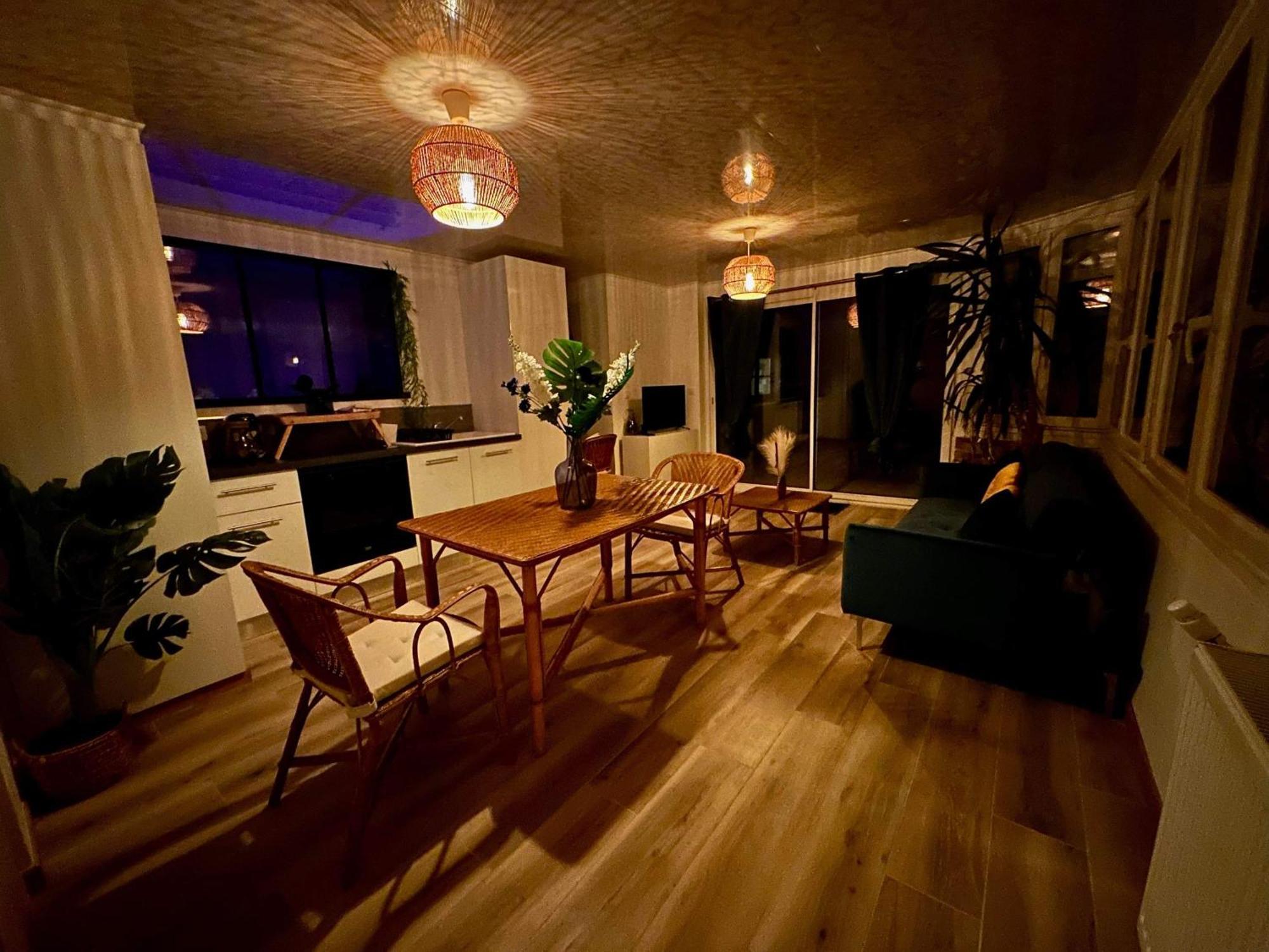 Les Tropiques De La Baie Apartment Ponthoile Екстериор снимка